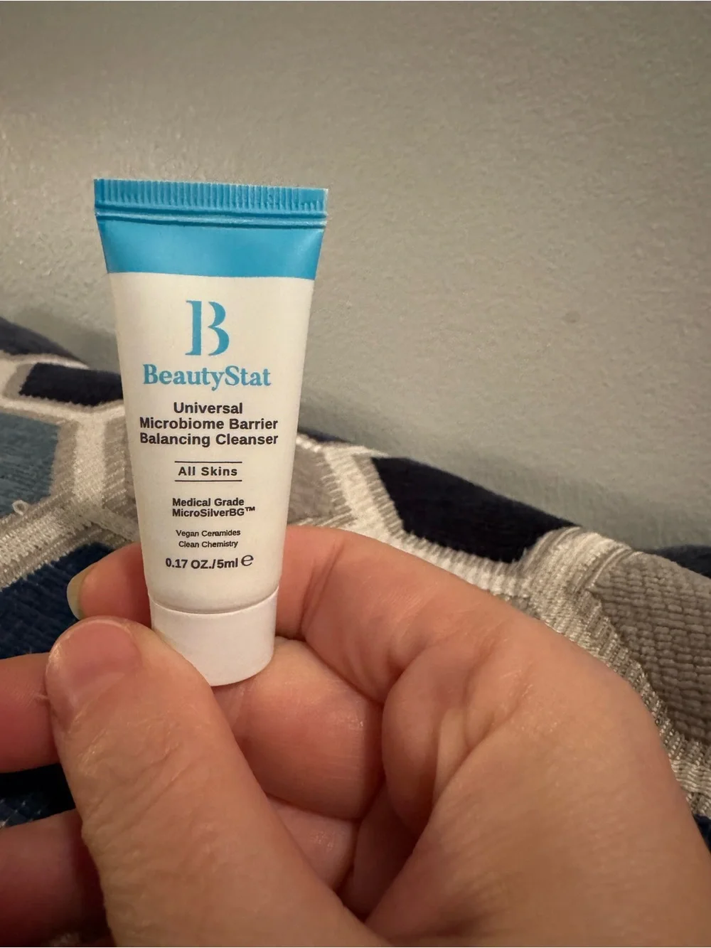 BeautyStat Universal Microbiome Barrier Balancing Cleanser — Blue & White